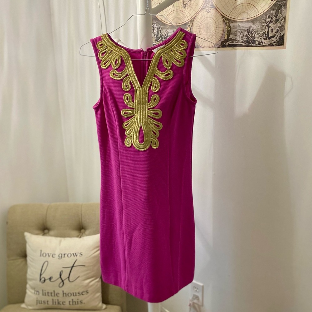 Crown & Ivy Hot Pink Sleeveless Dress Gold Detail V-Neck – Small